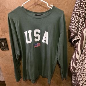 Forever 21 Green Graphic Long Sleeve